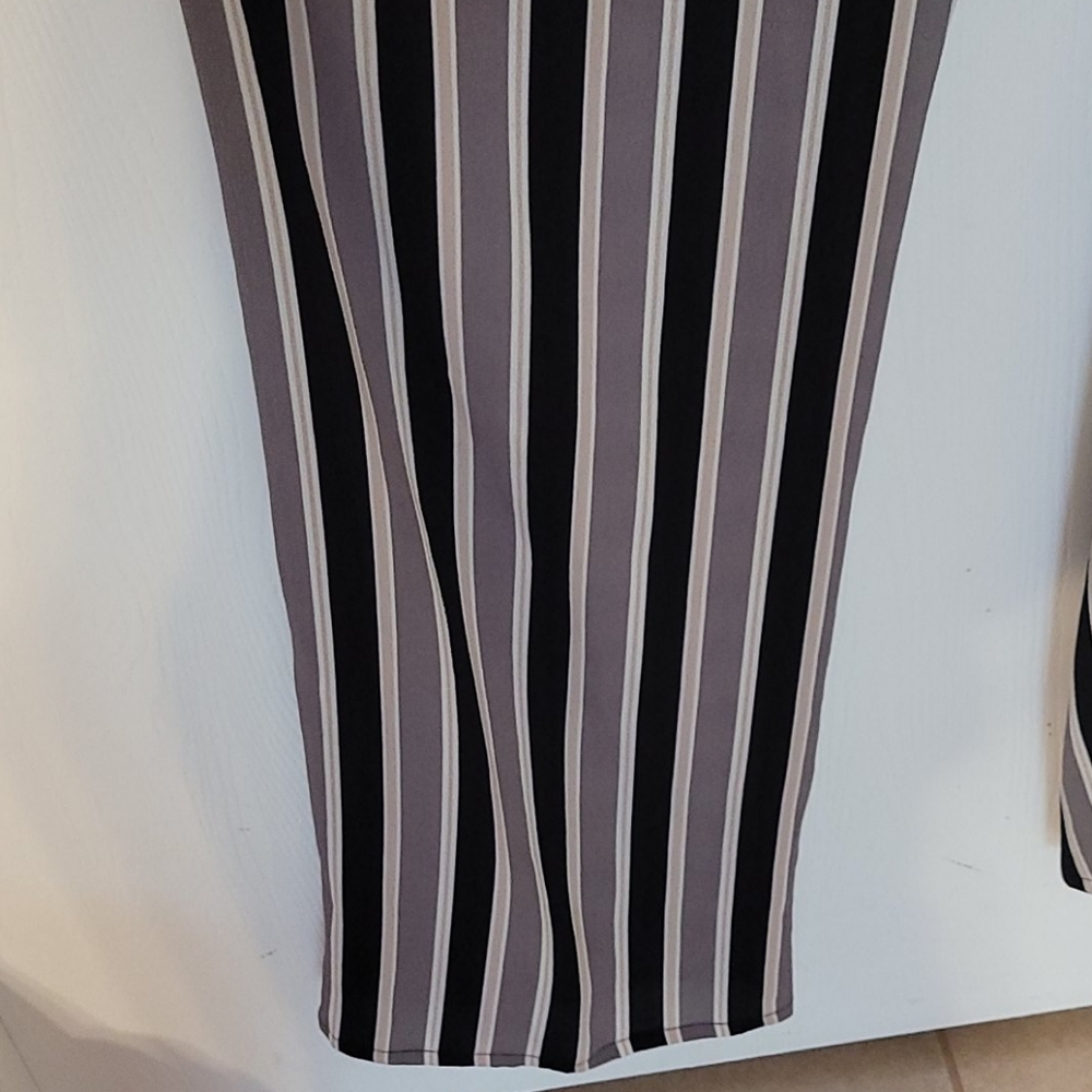 Jumpsuit - Picture 4 of 5